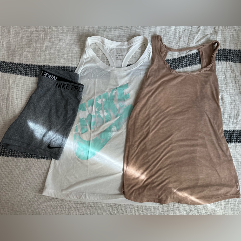 Nike lot